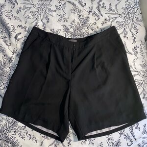 Vince Camuto lightweight shorts 12